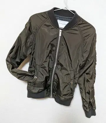 UNITED ARROWS 올리브 그린 지퍼 블루종 자켓
