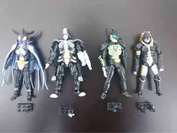 가면라이더 피규어 4체 세트
