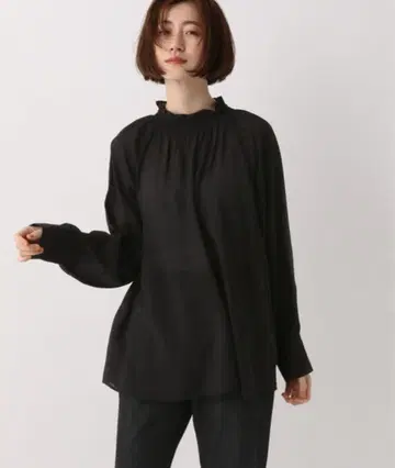 Apartby 하이넥 셔링 블라우스 프리 사이즈 긴팔