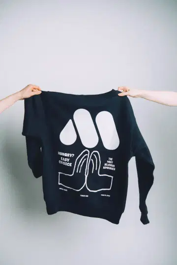 [맛 마트] 모스버거는 최고 맨투맨 네이비 M