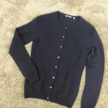 UNIQLO 캐시미어 크루넥 가디건 니트