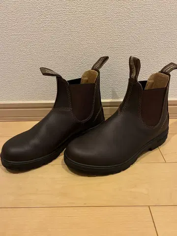 새상품급 [블런드스톤] classics 550 월넛
