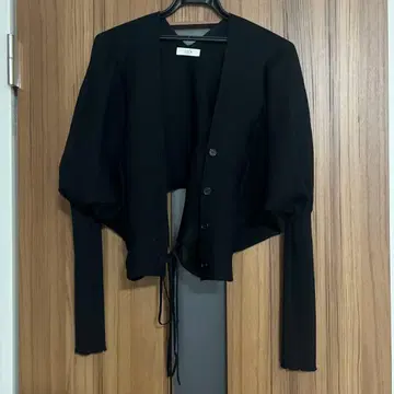 Lui's Femme 블랙 가디건