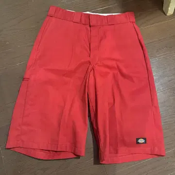 새상품급 디키즈 루즈핏 하프 팬츠 숏팬츠 레드 W31