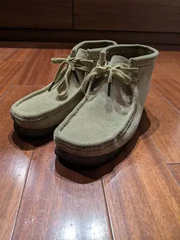 clarks 왈라비