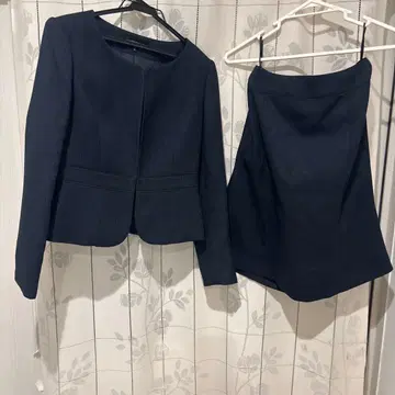 네이비 노카라 정장 세트