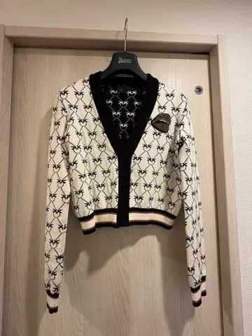PINKO 크롭 가디건 새상품급