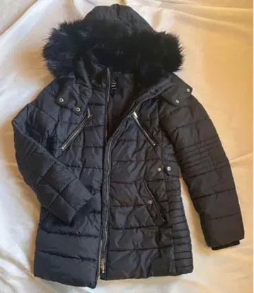 새상품급 자라 ZARA TRF 퍼 달린 후드 다운 자켓