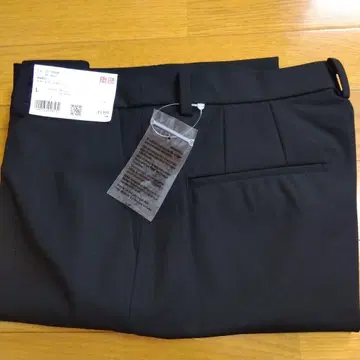 [택 포함 새상품] 유니클로 스마트 앵클 팬츠 L 사이즈 Black