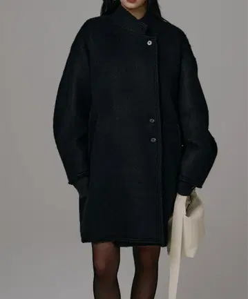 louren shaggy half coat