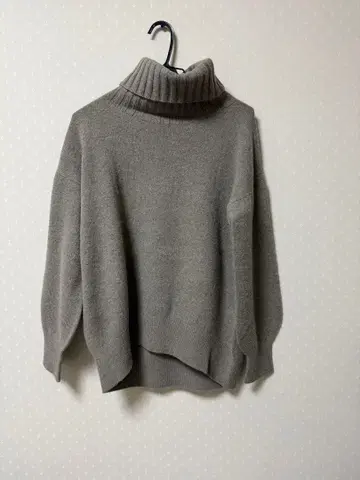 Spick & Span 그레이 터틀넥 스웨터