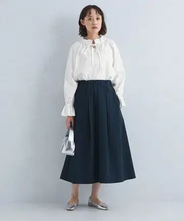 프릴 넥 리본 블라우스 그린 라벨 릴랙싱