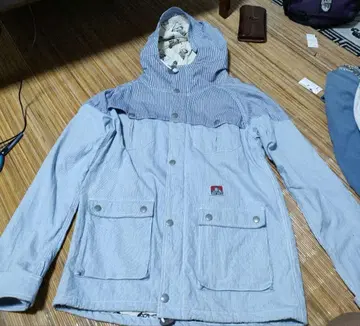 벤 데이비스 스트라이프 후드 부착 마운틴 후드티