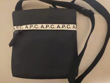 A.P.C. 사코슈 숄더 아페쎄