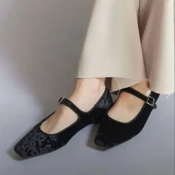 유나이티드 애로우즈 뷰티 앤 유스 벨벳 플랫슈즈