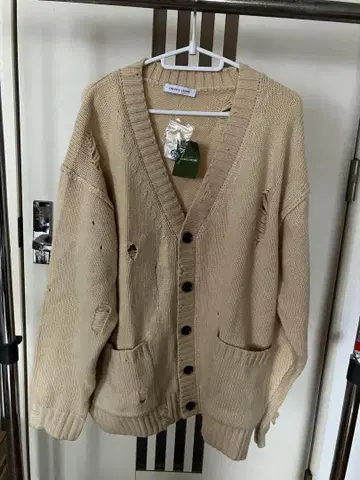 프릭스스토어 데미지 니트 가디건