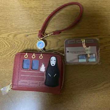 센과 치히로 코인 케이스
