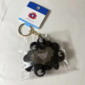 블랙 미야쿠미야쿠 큐빅 마스코트 키링 만박
