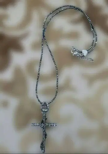 JOINT 실버 925 / 스피넬 콜라보 스네이크 십자가 목걸이