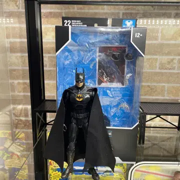 배트맨 맥팔렌 멀티버스 피규어 마이클 키튼