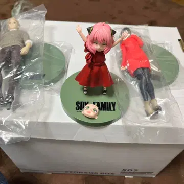 SPYFAMILY 피규어 요르 로이드 아냐