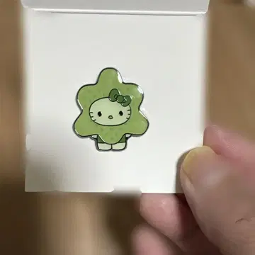 만박 일본관 키티 핀 배지