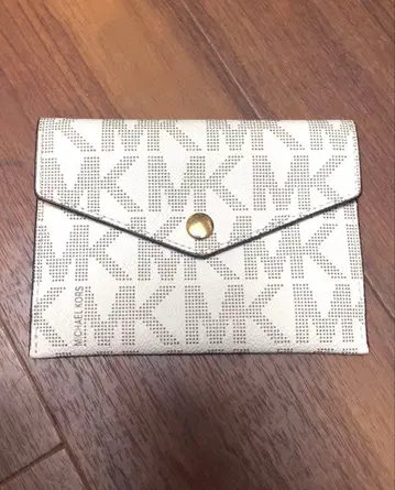 MICHAEL KORS 패스 케이스 미니 지갑