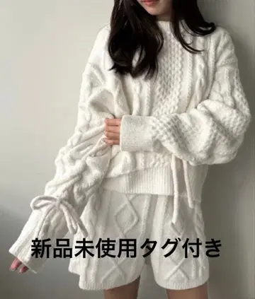 택 포함 미사용 새상품 발렌타인 한정판 젤라또피케 아란 풀오버 화이트
