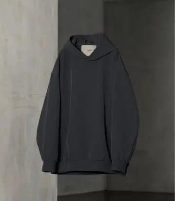 ATTACHMENT TRIANGLE CUTTING HUGE PARKA