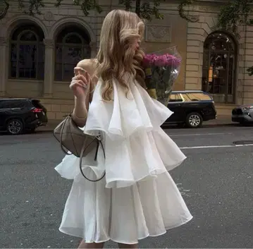 새상품 THE TOE Hesiod Frills Dress S사이즈