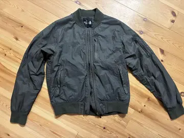 THE NORTH FACE MA-1 자켓 올리브