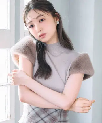 tocco closet 퍼 슬리브 절개 니트 풀오버 미사용 새상품