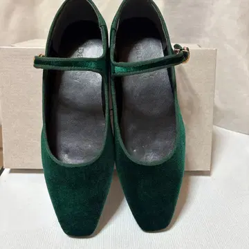 다크 그린 벨벳 플랫슈즈 메리제인