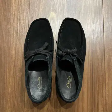 Clarks Wallabee 블랙 스웨이드