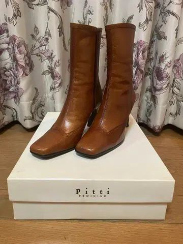 Pitti 브라운 롱 부츠 중간 힐