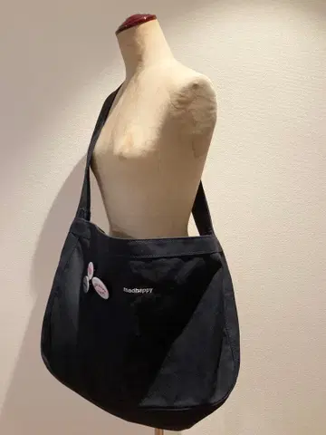 Madhappy 숄더백 [ 새상품급 미사용 ]
