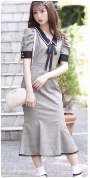 M me eme 엠에메 라메 체크 원피스 플레어 옷깃 펄