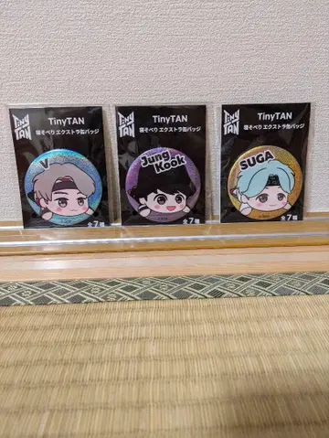 TinyTAN 캔뱃지 세트