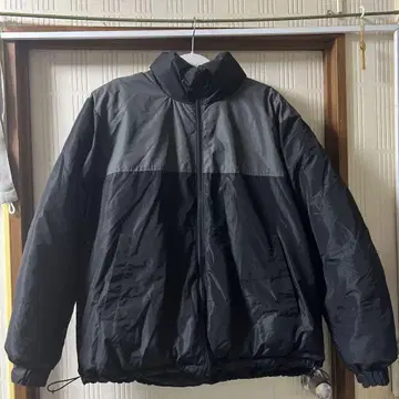블랙 다운 자켓
