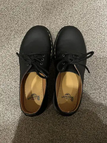 Dr. Martens 닥터마틴 3홀 UK5 (24cm)