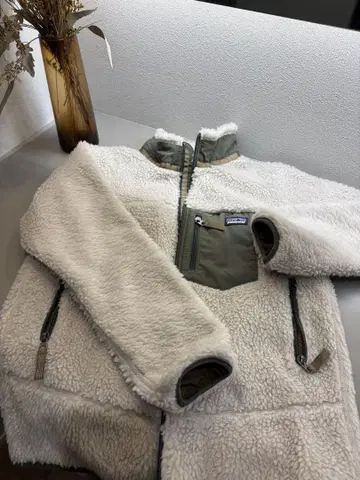 Patagonia 플리스 자켓 크림색/올리브