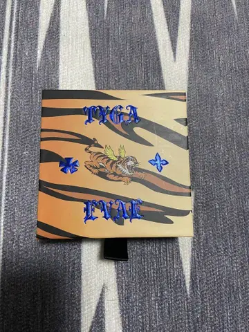 TYGA EVAE 팔찌 호랑이 패턴