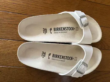 BIRKENSTOCK 화이트 샌들 36