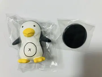 레인보우 컬러 펭귄 피규어