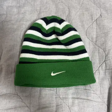 Nike 스트라이프 니트 모자