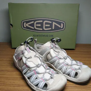 213-23 KEEN 아웃도어 샌들 베이지/핑크 24.5cm
