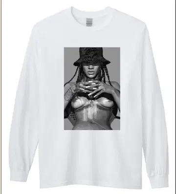 미사용 새상품 Rihanna (리한나) 포토 프린트 긴팔 티셔츠/화이트