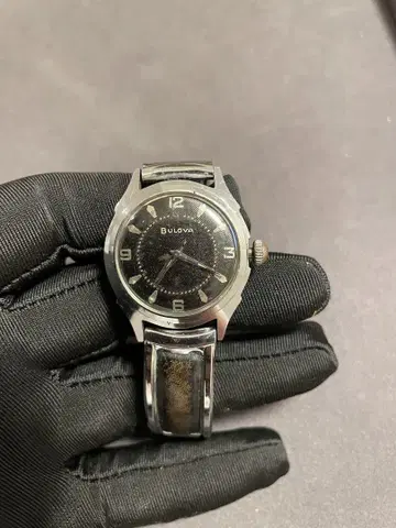 Bulova 블랙 다이얼 남성용 [ 초레어 빈티지 ] 브로바
