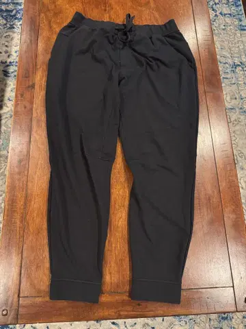 Lululemon 블랙 조거 팬츠