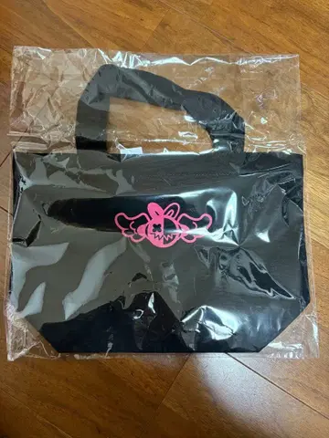 원피스 FILM RED 런치 토트백 UTA